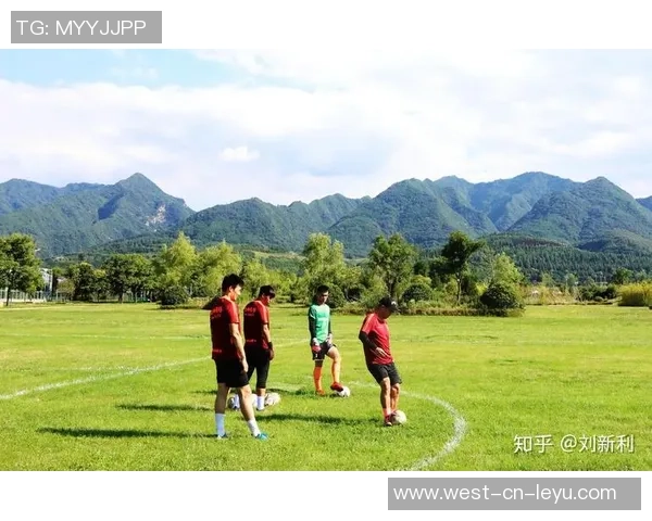 足球小将模仿秀热潮来袭小球员们展现梦想与激情的精彩瞬间 足球小将模仿秀热潮来袭小球员们展现梦想与激情的精彩瞬间